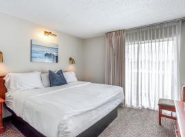 Cape Suites Room 1 - Free Parking! Hotel Room，位于柏斯海滩的酒店
