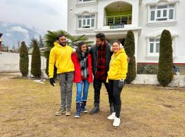 Whostels Srinagar，位于斯利那加纪念英迪拉甘地郁金香花园附近的酒店