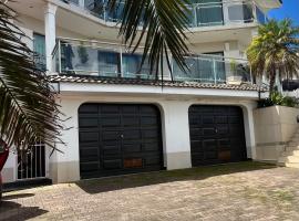 Silver Gates Luxury Boutique，位于姆巴巴内的酒店