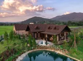 Pine Village CNX