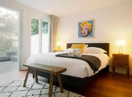 NEW 4p renovated apartment @BEST location Jordaan，位于阿姆斯特丹的宾馆
