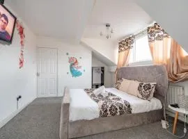 *RA60G* For your most relaxed & Cosy stay + Free Parking + Free Fast WiFi *