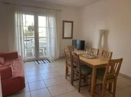 Charmant duplex climatisé 3 pièces avec jardinet et garage privé - 6 couchages, Aigues-Mortes - FR-1-250-177