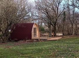 CABANE INSOLITE et COCOONING-2personnes-CAMPING LE BEL AIR-LE FRESNE，位于Limogne-en-Quercy的露营地