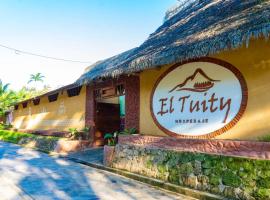 El Tuity，位于Lamas的酒店