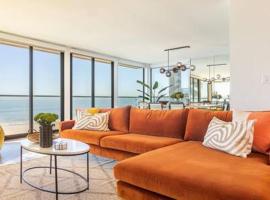 Stay on The Strand Manhattan Beach 4 bedroom，位于曼哈顿海滩的酒店
