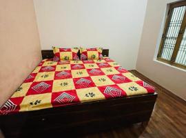 Ashu Homestay，位于Ayodhya的酒店