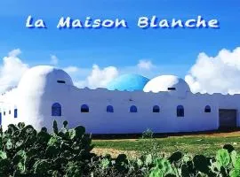 la maison blanche du lac
