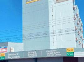 Turis Hotel & Choperia，位于多拉杜斯的酒店