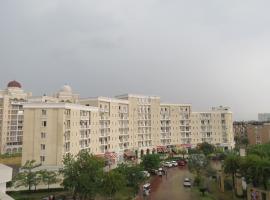 Omaxe Govind Dham - Nice apartments close to Prem mandir, Iskon，位于范兰德凡的酒店