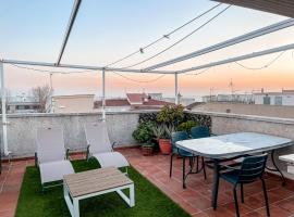 Open Sky, Apartamento con solárium privado y barbacoa，位于埃勒凡达尔的酒店