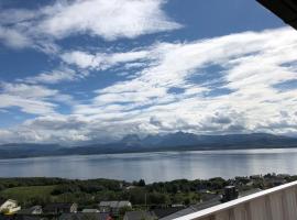 Panorama view! Modern,Balcony/parking，位于波多的公寓