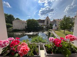 Les Bruyeres Chambres dhotes et Gite，位于Verteuil-sur-Charente的酒店