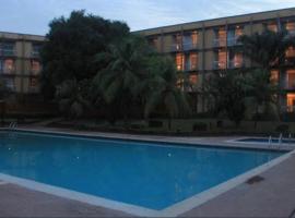 Ryan hotel Abakaliki，位于阿奴古的带按摩浴缸的酒店