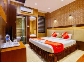 The Ashoka Hotel，位于印多尔印多尔机场 - IDR附近的酒店