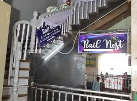 RAIL NEST