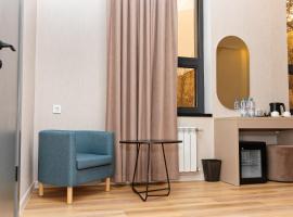 Aston Hotel
