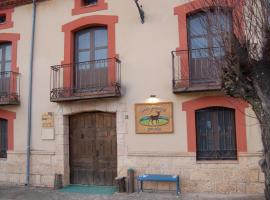 Posada Casa Juanes，位于Valdealvillo的酒店