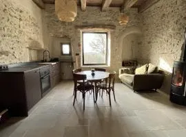Appartement dans une vieille ferme bugiste