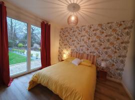 Gîte Le Chardonneret 2 étoiles 4 personnes, Jugon les lacs, Côtes d'armor，位于Saint-Igneuc的酒店