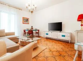 Center Apartament-Housea Travel