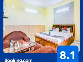 FabHotel The Everest 43，位于诺伊达的酒店