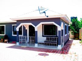 Catherine home near kilimanjaro international airport JRO，位于莫希的酒店