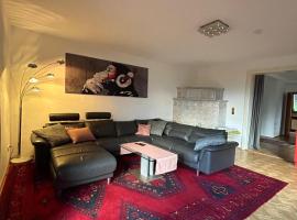 Fridas Place - DER Blick über ganz Villach - 160 m2 Familienoase，位于菲拉赫的度假屋