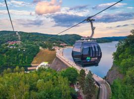 Apartament z tarasem i pokoje KLIMATYZOWANE -Drozd&oacute;wka Solina，位于索利纳的宠物友好酒店