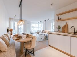 Luxury apartment with parking in Knokke，位于克诺克－海斯特的豪华酒店