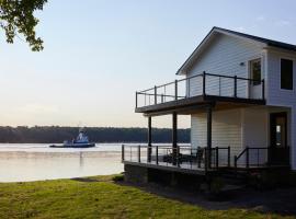 Hudson River Way by Woodstock Way Hotel，位于Malden的酒店