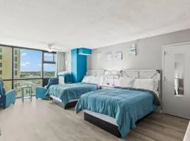 Oceanside Inn 604 - Water Views, Beach Access Pool & Pool Bar