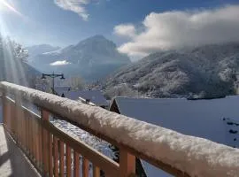 Chalet Coté Cour à 10 min de la Station
