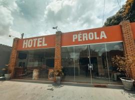 Hotel Perola Ltda，位于库亚巴龙东元帅国际机场 - CGB附近的酒店