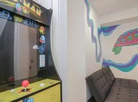 Arcade Nook & New Sea Turtle Mural- 3BR