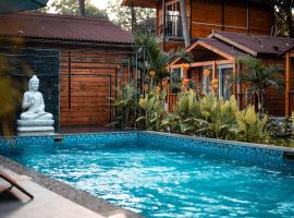 Tranquill Riverside Luxury Cottages With Bathtub, Candolim，位于坎多林的度假村