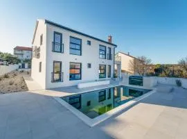 Nice Home In Pridraga