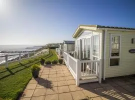 Stunning Caravan With Full Sea Views At Hopton Haven Ref 80044s