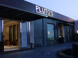 Plutos Hotel，位于新德里南德里的酒店