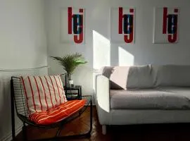 2 Bedrooms Apartment In The Heart Of The City