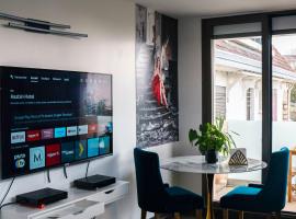 Plaisant Studio proche de Paris et Disneyland，位于马恩河畔讷伊的酒店