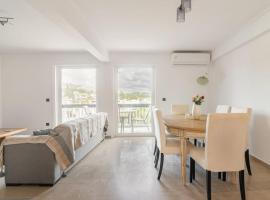 VARKIZA APARTMENT，位于瓦尔基扎的酒店