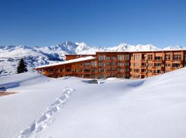Appart'Hotel Prestige Odalys Eden，位于阿克1800克洛舍雷滑雪缆车附近的酒店