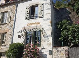Gîte Le Bourgneuf，位于萨尔特河畔弗莱斯涅的酒店