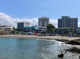 Playa el Mansito Apartamento Ocean Sun，位于蓬塔布兰卡的酒店