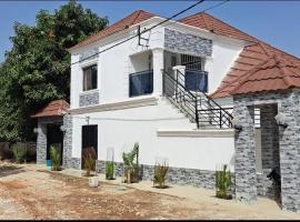 1 BEDROOM APARTMENT IN BIJILO GAMBIA, Discount rates，位于Bijilo的酒店