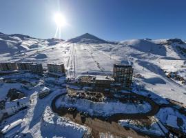 Departamentos Gran Parador ski In-out de los Centro de Ski El Colorado, Farellones - Descuentos especiales en actividades ski y no ski，位于法洛伦斯的酒店