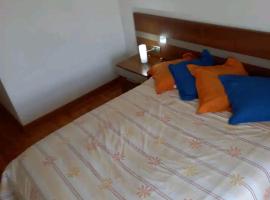 Habitación Renfe，位于潘普洛纳的酒店