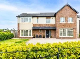Modern Homestay 15 minutes to Dublin Airport