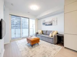 Downtown Charm 2BR Retreat in Prime Location